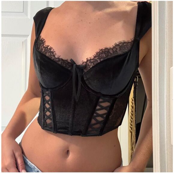 Victoria’s Secret Dream Angels Black Velvet Lace Corset Top $99 L - Picture 1 of 9